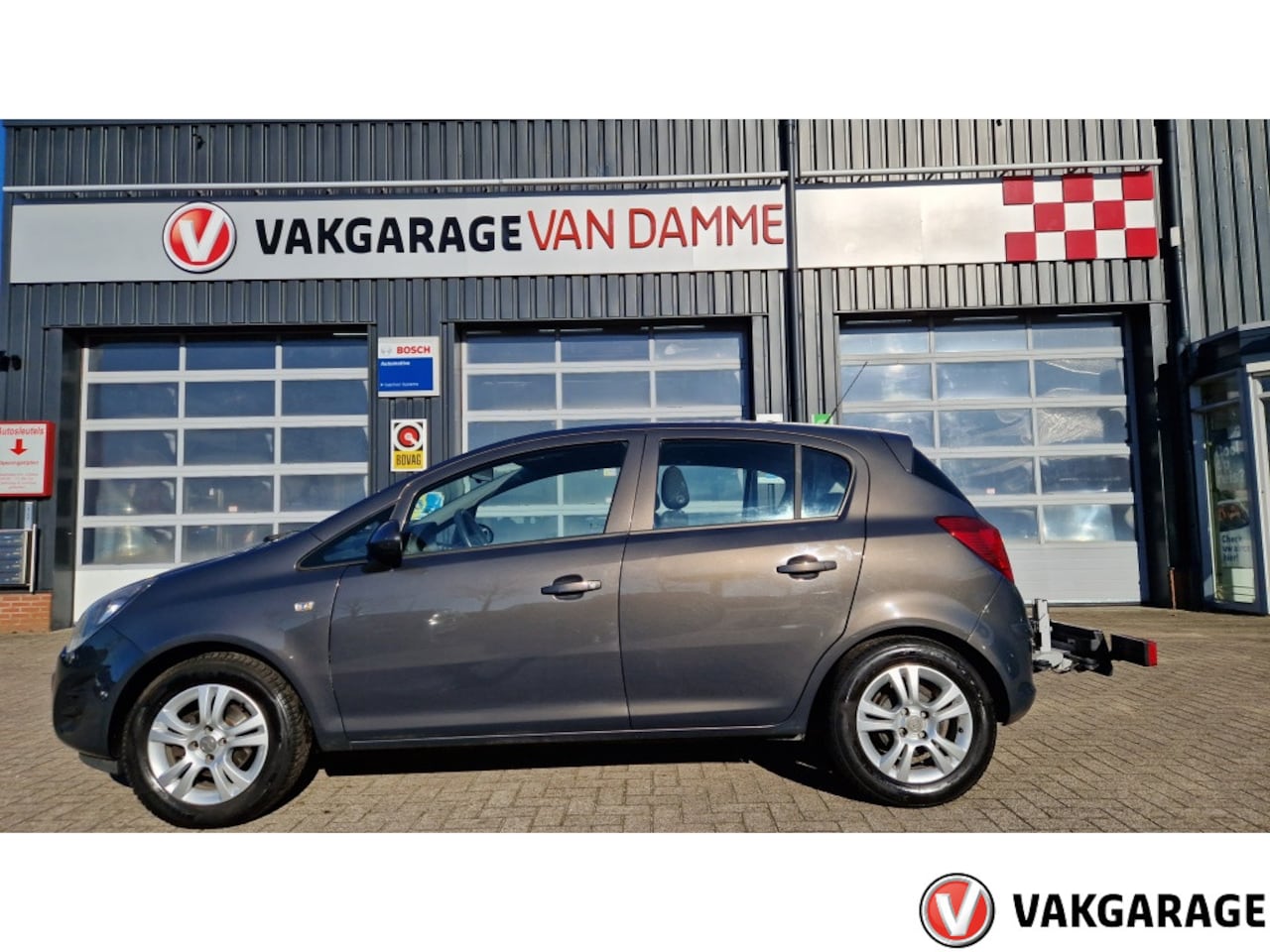 Opel Corsa - 1.2-16V Berlin fietsendrager - AutoWereld.nl