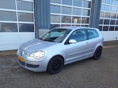 Volkswagen Polo - 1.4 TDI Comfortline BlueMotion