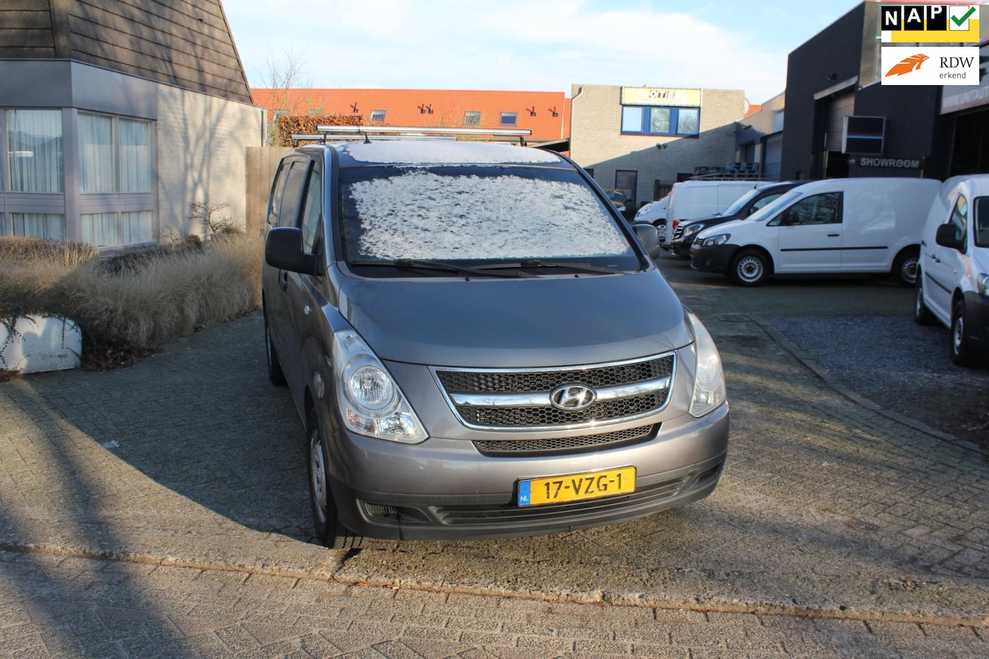 Hyundai H 300 - 2.5 CRDi Dynamic 2.5 CRDi Dynamic - AutoWereld.nl