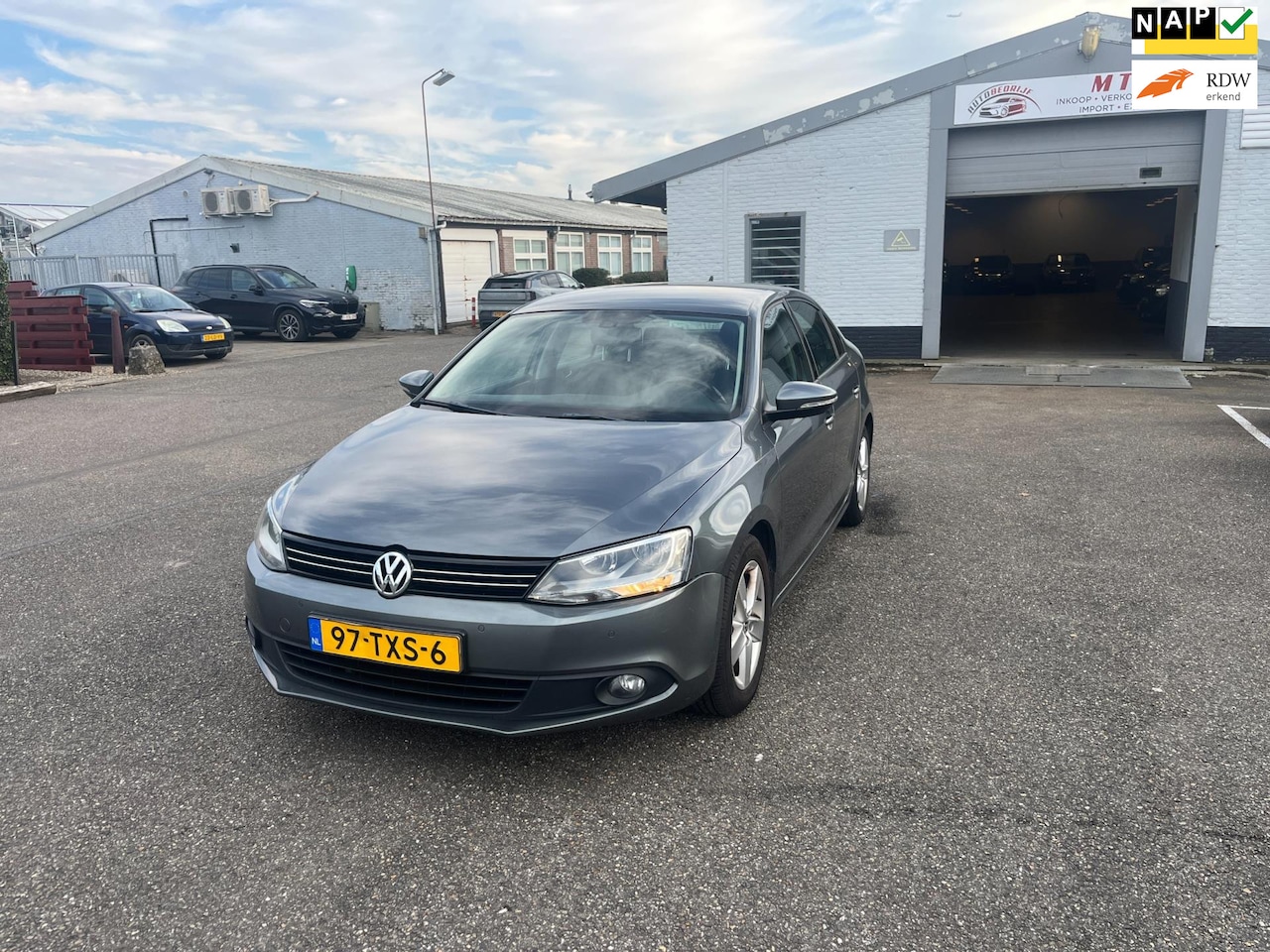 Volkswagen Jetta - 1.2 TSI Comfortline PDC CLIMA - AutoWereld.nl