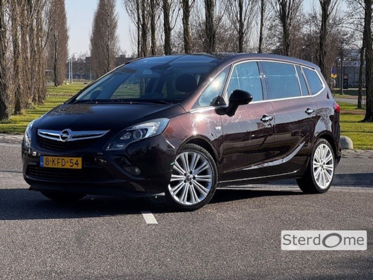 Opel Zafira Tourer - 1.4 Cosmo l 7 zitter l Trekhaak l Vast Panorama dak l Getint glas achter l Cruisecontrol l - AutoWereld.nl