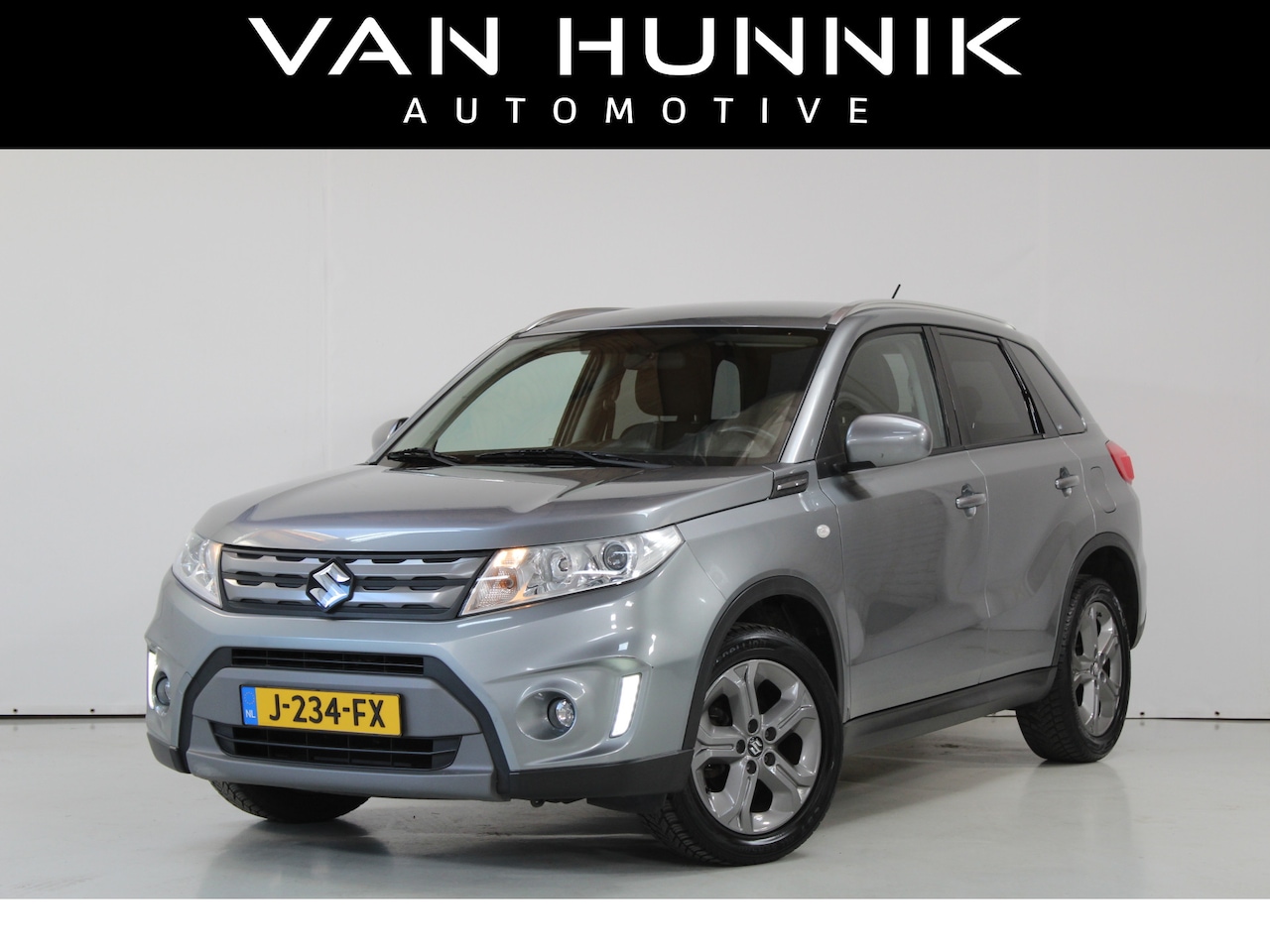 Suzuki Vitara - 1.6 Exclusive Navi | Camera | Cruise | Stoelverwarming - AutoWereld.nl