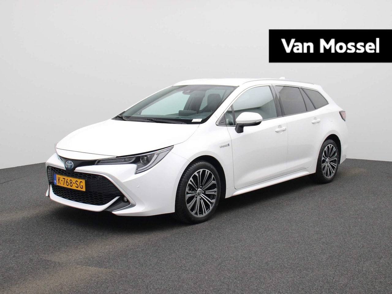 Toyota Corolla Touring Sports - 1.8 Hybrid Executive | Apple Carplay/Android Auto | Achteruitrijcamera | Parkeersensoren | - AutoWereld.nl