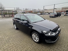 Volkswagen Golf Variant - 1.2 TSI Business Edition Connected R Lounge