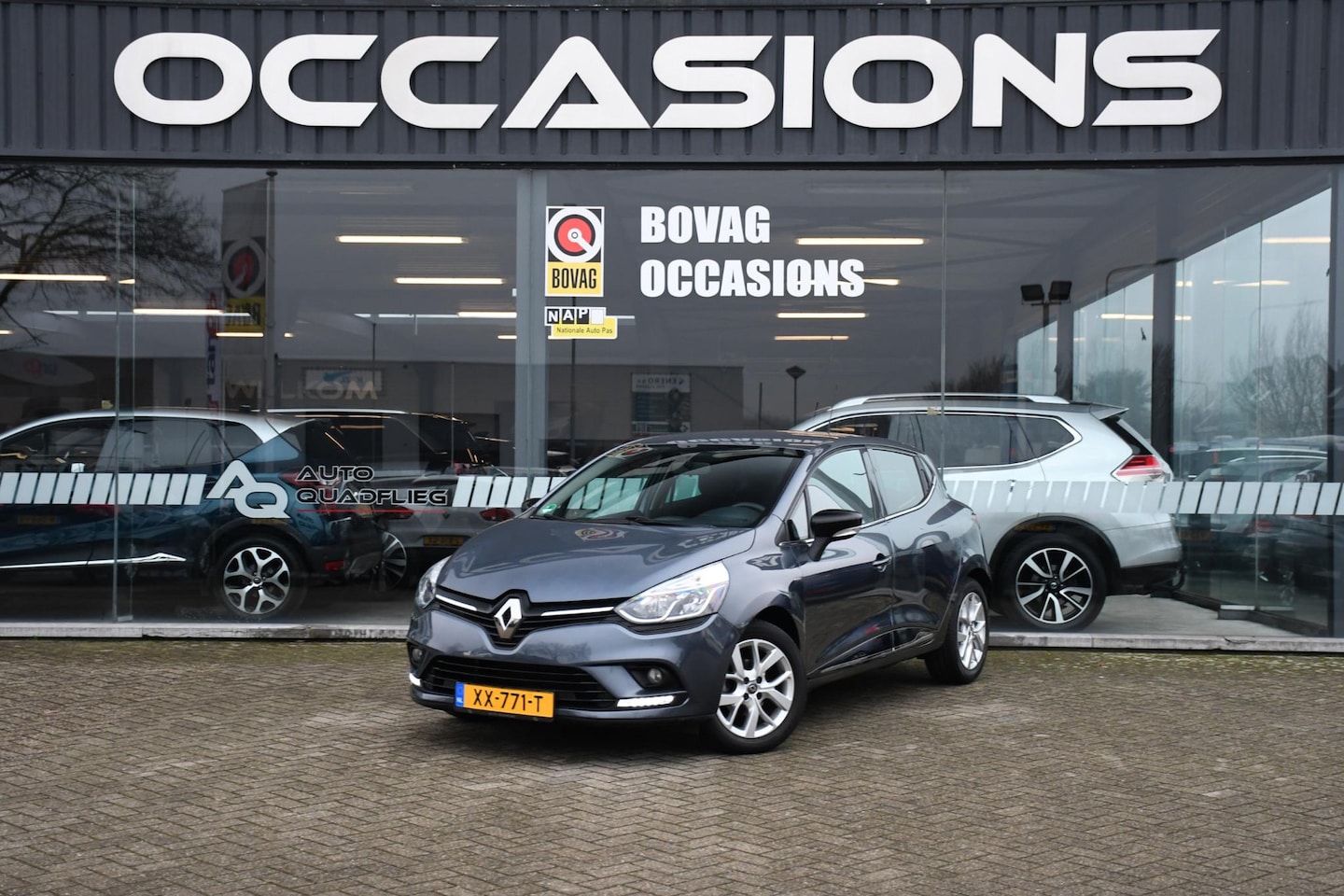 Renault Clio - 0.9 TCe Limited APPLE CARPLAY/ TREKHAAK/ NAVIGATIE - AutoWereld.nl