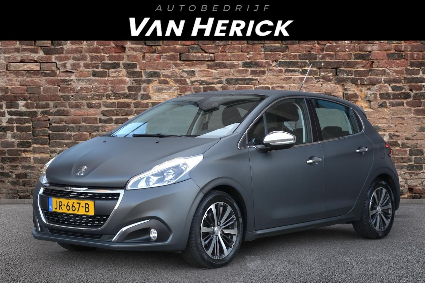 Peugeot 208 - 1.2 PureTech Allure | Apple-Carplay | Clima | Navi - AutoWereld.nl