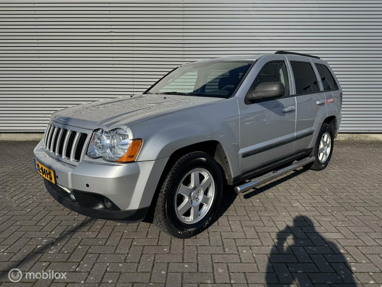 Jeep Grand Cherokee - 3.7 V6 Laredo | Youngtimer | Automaat | - AutoWereld.nl