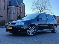 Volkswagen Golf - 2.0 FSI Sportline