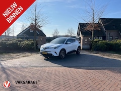 Toyota C-HR - 1.8 Hybrid Executive | Navigatie | Camera | Stoelverwarming | NL-Auto |