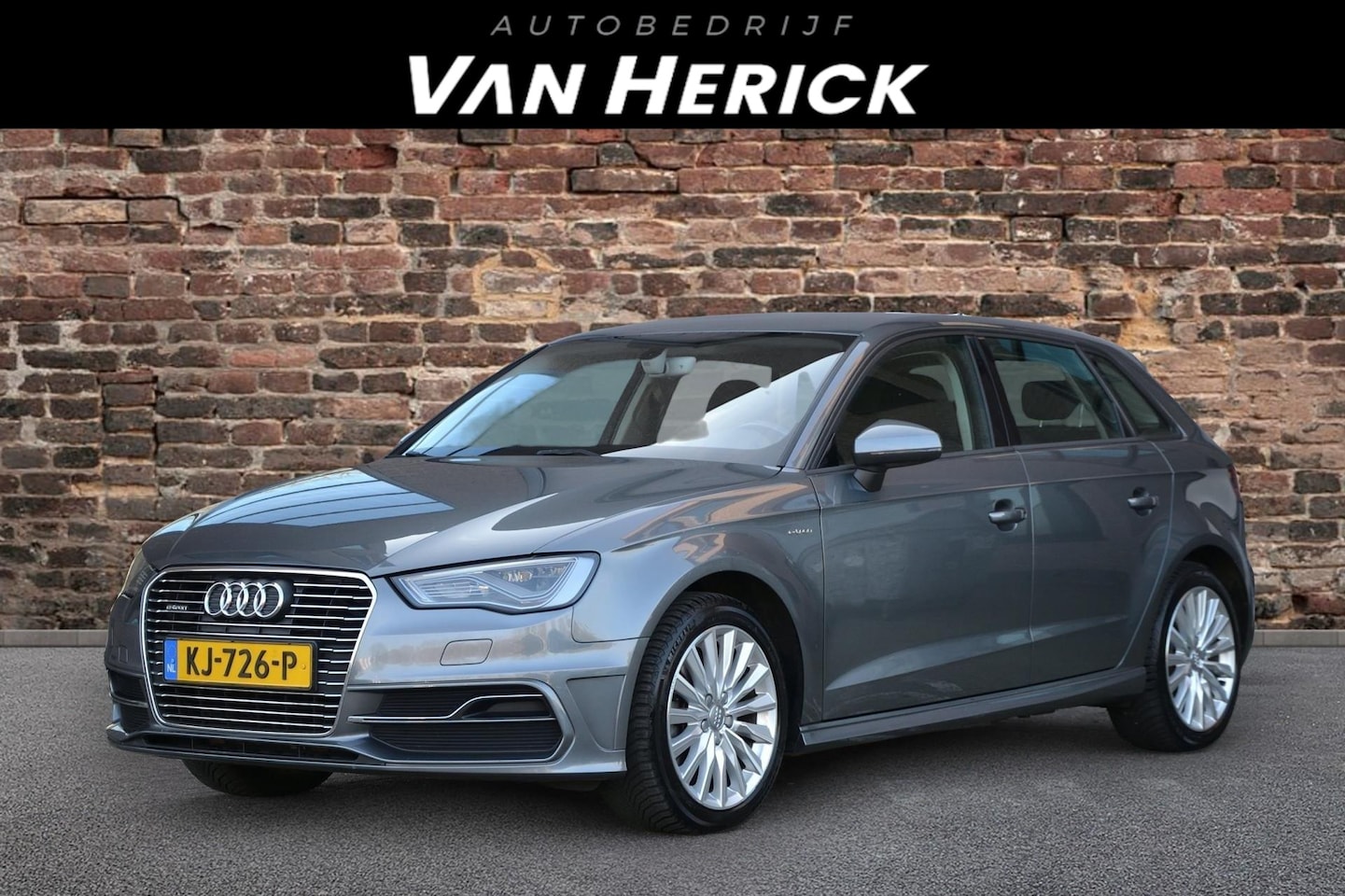 Audi A3 Sportback - 1.4 e-tron Automaat S-line 225PK | Trekhaak | Nette staat - AutoWereld.nl