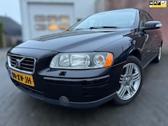 Volvo S60 - 2.4 Edition II TREKHAAK / NET NIEUWE APK 23-12-2025