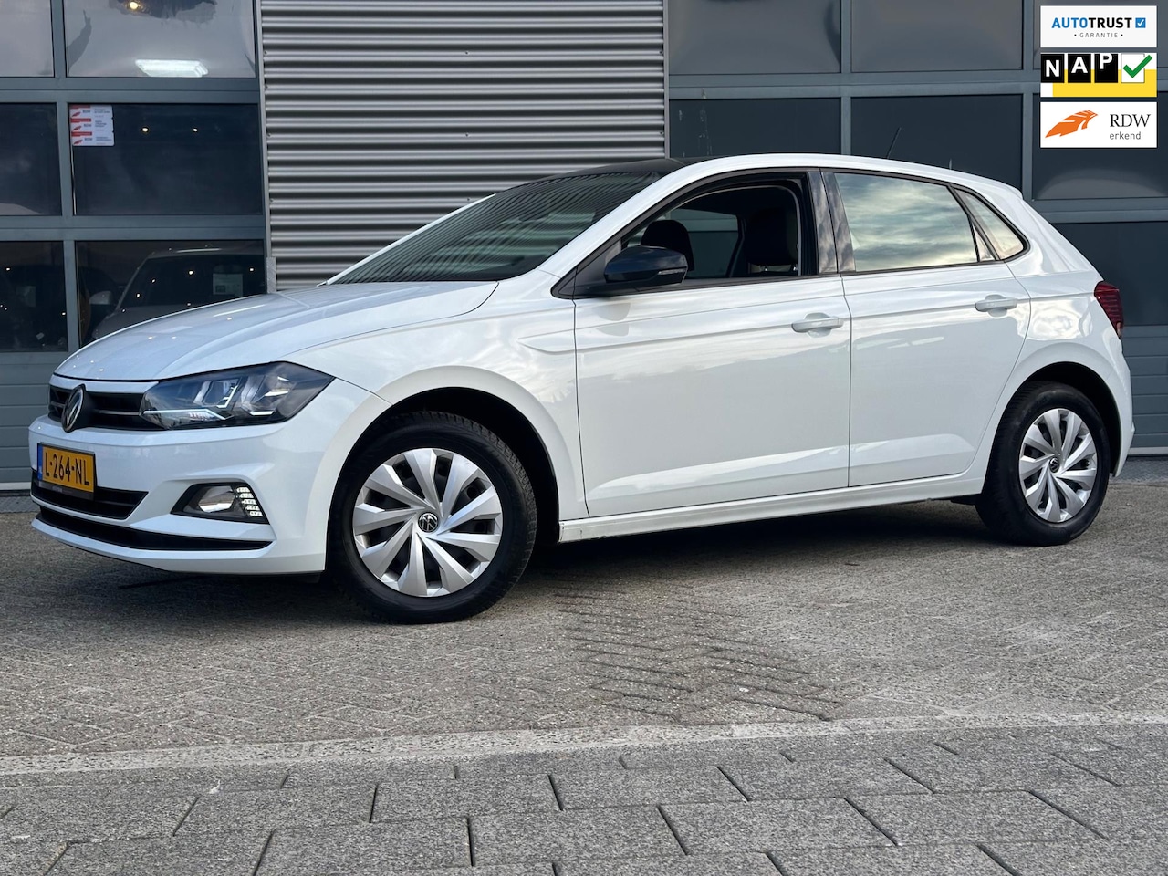 Volkswagen Polo - 1.0 TSI Comfortline | CRUISECR | NAVI | Carplay | Camera - AutoWereld.nl