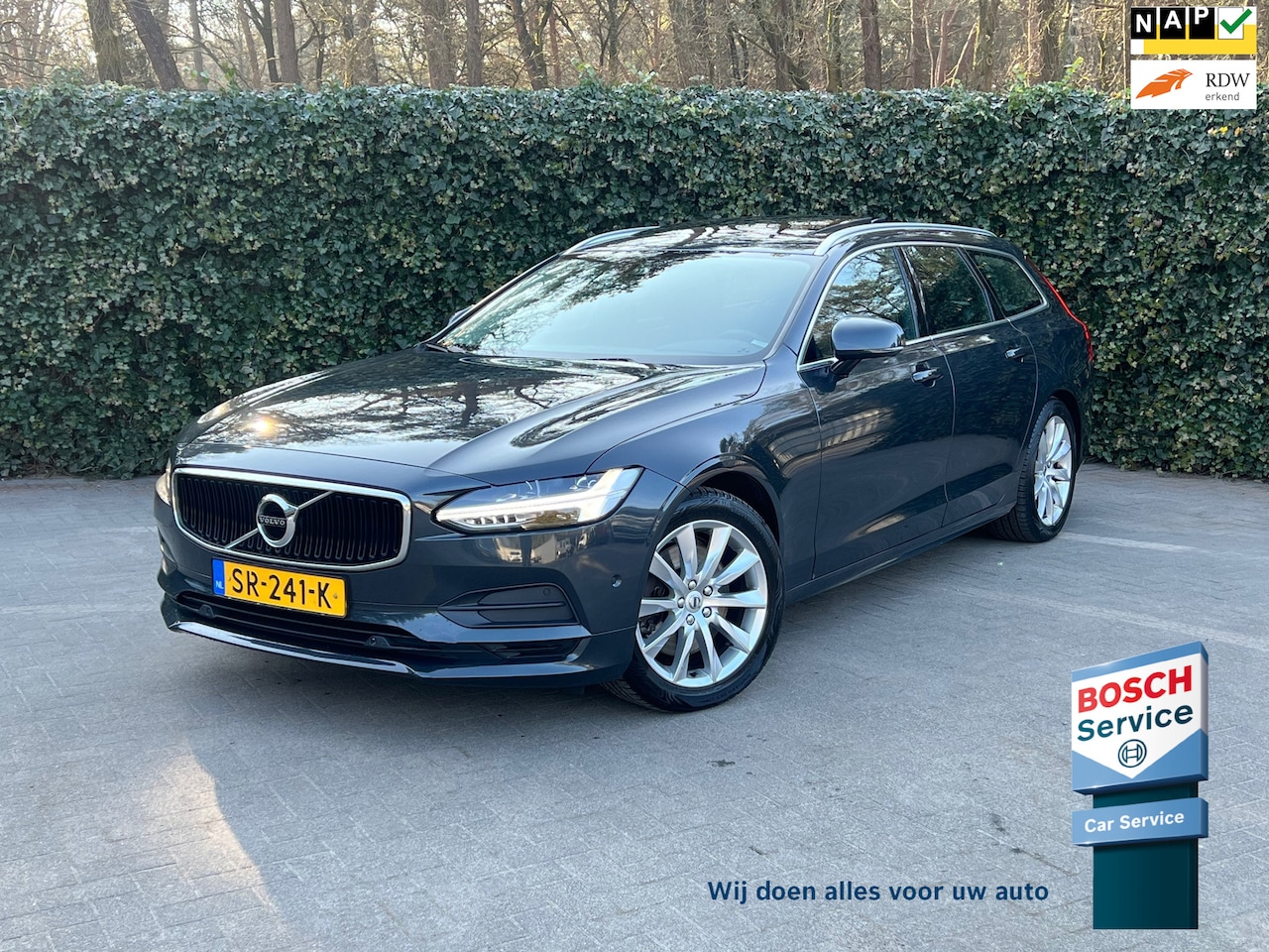 Volvo V90 - 2.0 T4 Momentum | Pano | Trekhaak | Leer | Navi - AutoWereld.nl