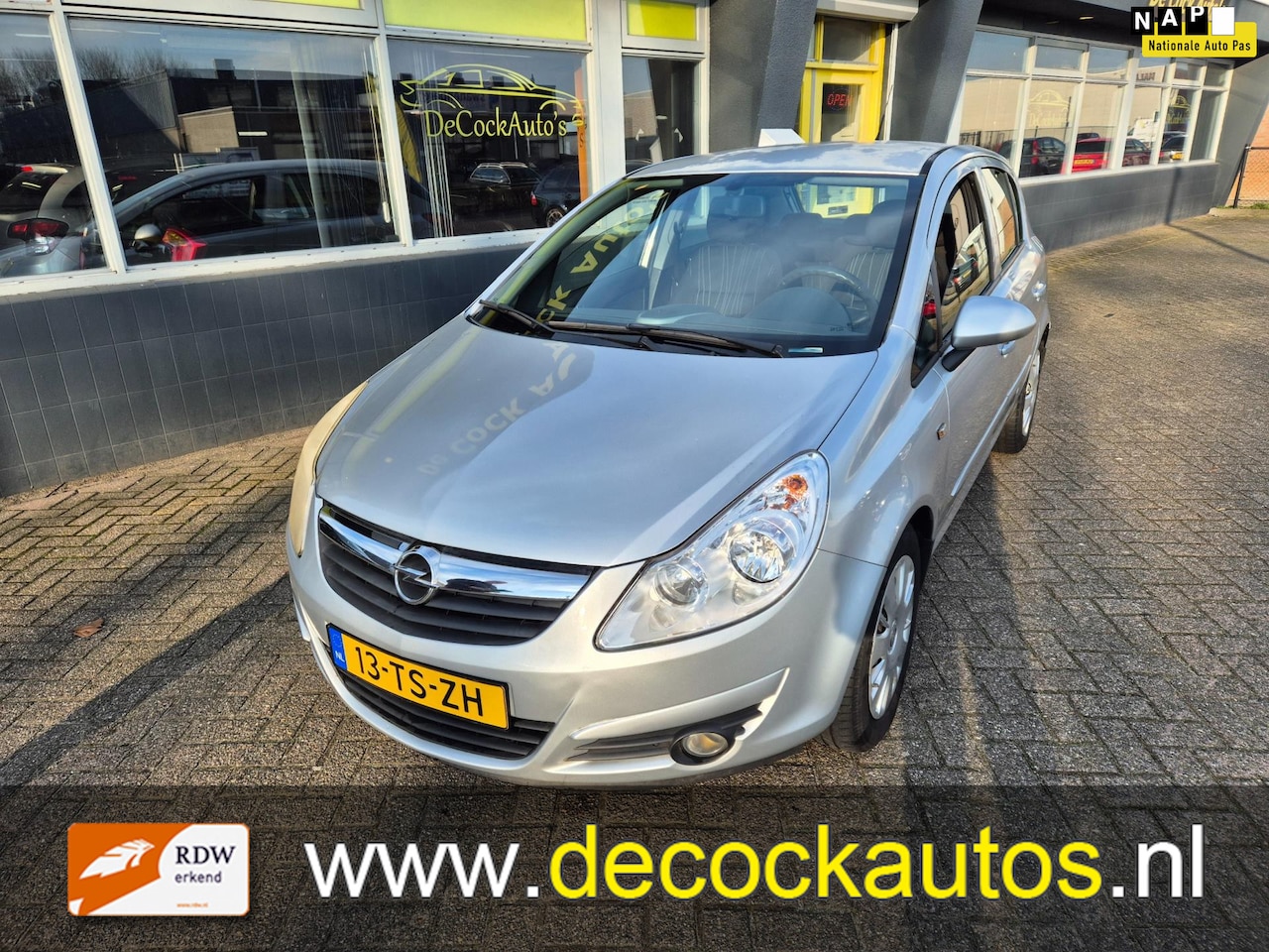 Opel Corsa - 1.4-16V Enjoy/5DEURS/TREKHAAK - AutoWereld.nl