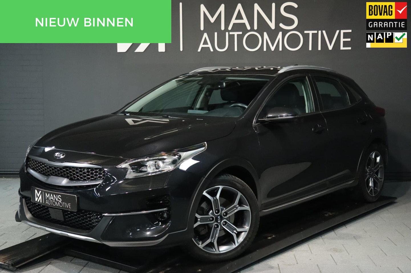 Kia XCeed - 1.4 T-GDi / DODEHOEK / CAMERA / KEYLESS / CARPLAY / STUUR+STOELVERW / 18'' - AutoWereld.nl