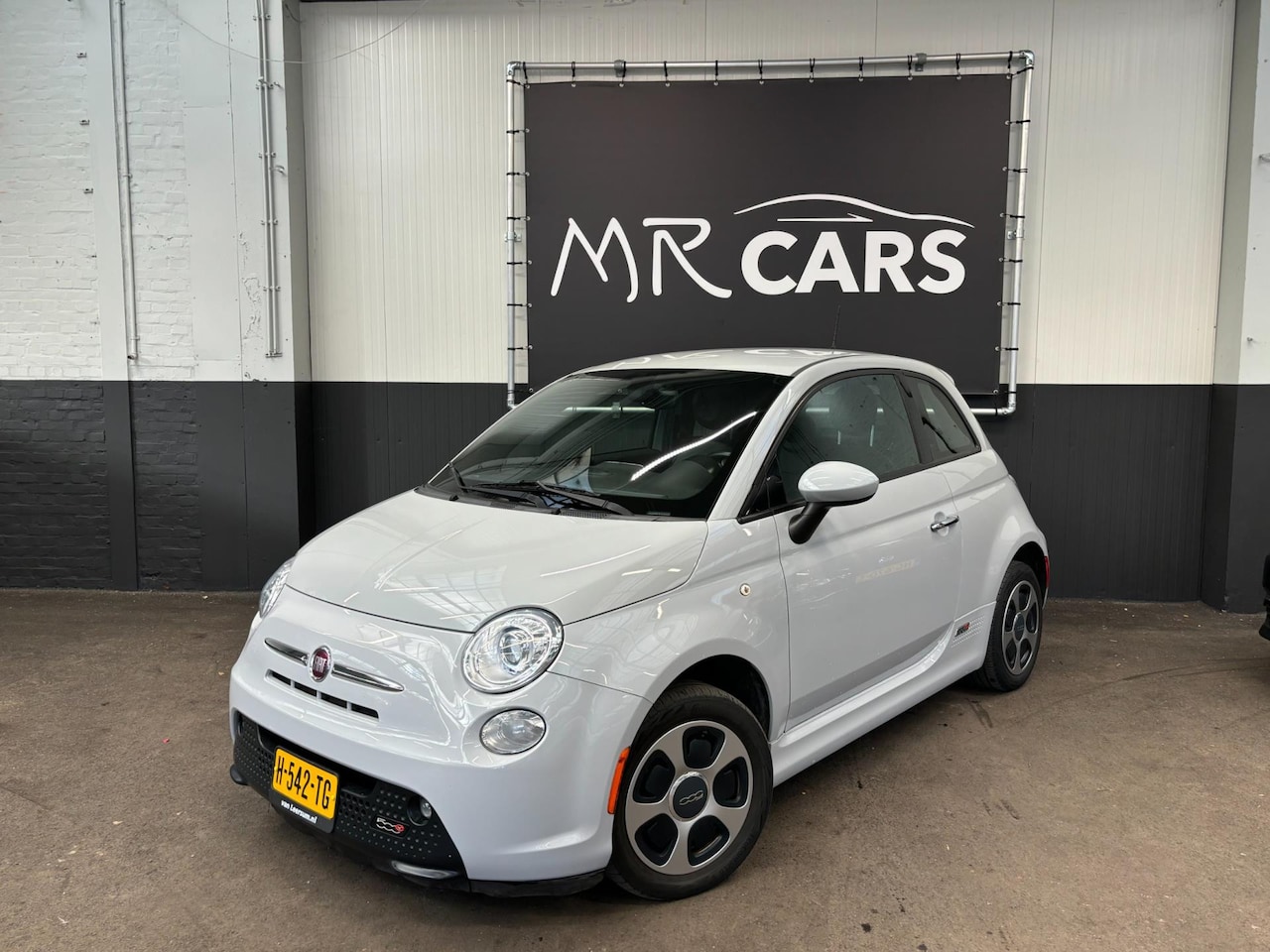 Fiat 500e - 24kwh Automaat/Airco/Navi/Cruise Control - AutoWereld.nl