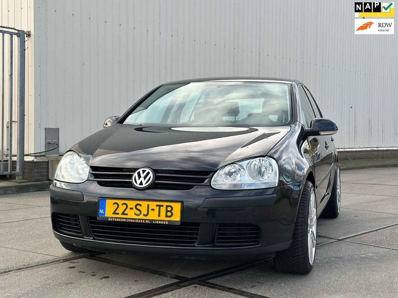 Volkswagen Golf - 1.6 FSI Comfortline Airco/Cruise 18 INC APK - AutoWereld.nl