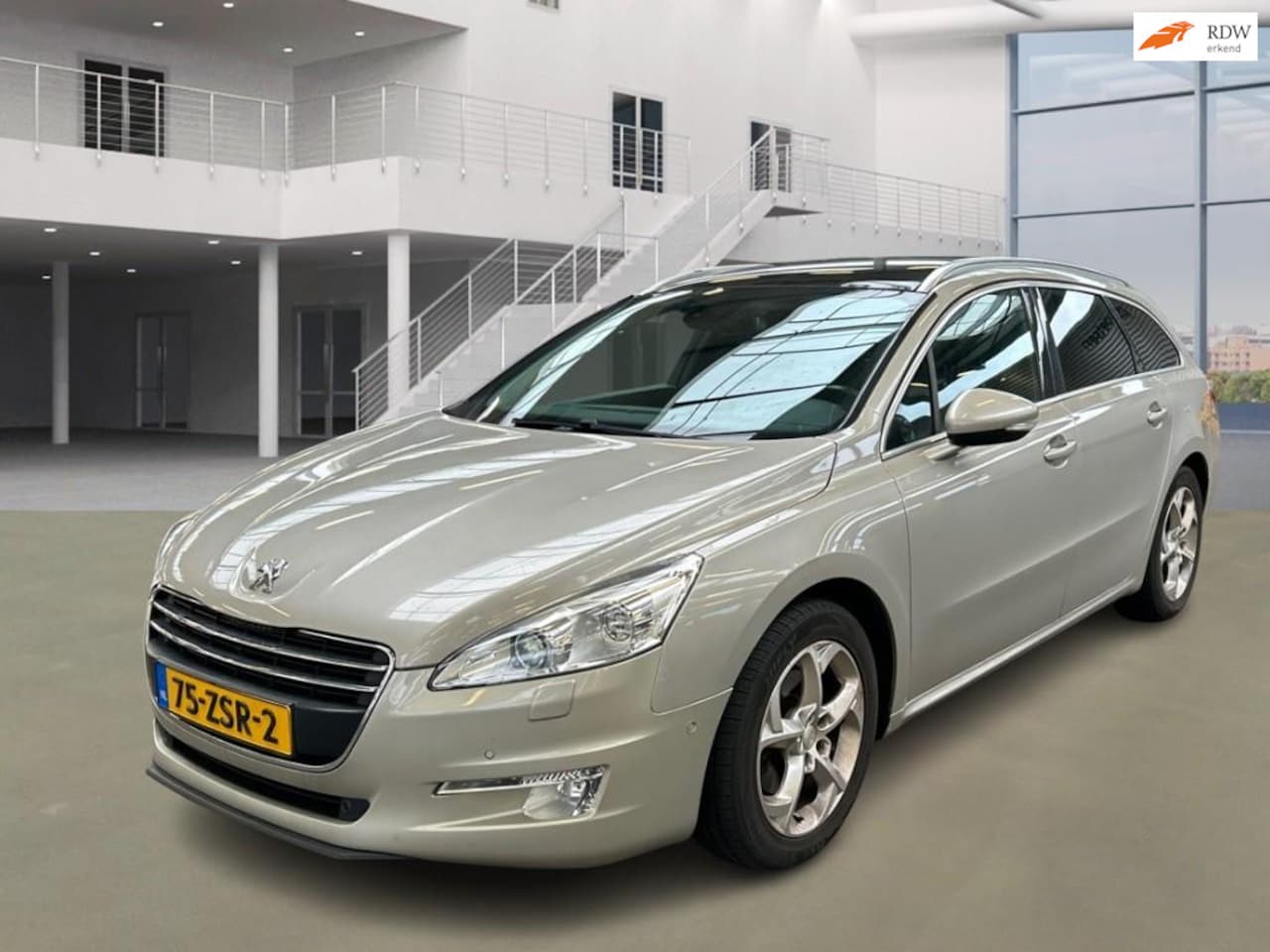 Peugeot 508 SW - 1.6 THP Active PANO NAVI PSENSOR CRUISE 2 X SLEUTELS - AutoWereld.nl