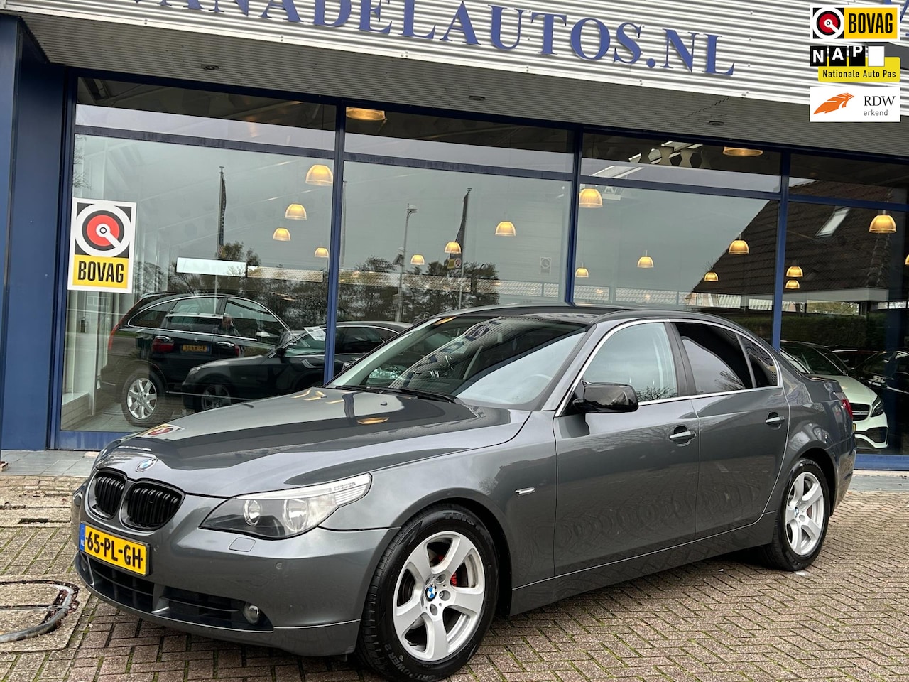 BMW 5-serie - 525i Executive Aut. Youngtimer Clima Cruise Park.Sens NAP NL-Auto Dealeronderhouden! - AutoWereld.nl