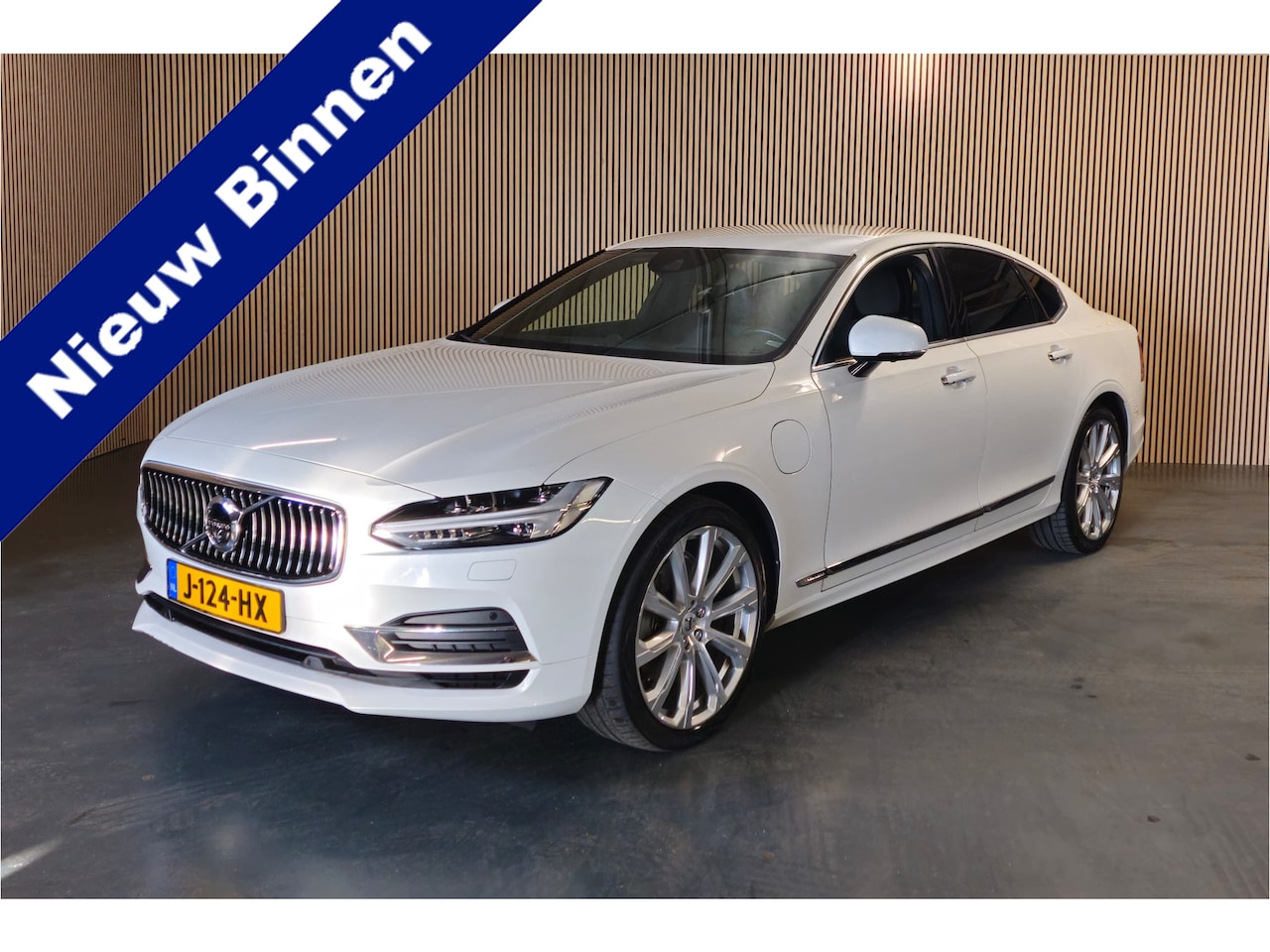 Volvo S90 - 2.0 T8 AWD Inscription Stoelverwarming voor en achter - 360 Camera met sensoren - Head-up - AutoWereld.nl