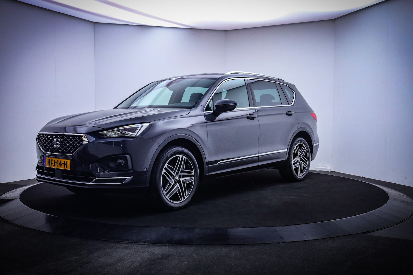 Seat Tarraco - 1.5TSI Xcellence Limited Edition FULL LED/CAMERA/DIGIDASH/ACC/NAVI/CARPLAY/STOELVERW/ELEK - AutoWereld.nl