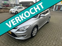 Hyundai i30 - 1.4i Blue Active Cool / Stoelververwarming / Clima / Half Leer