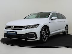 Volkswagen Passat Variant - 1.4 TSI PHEV GTE Business | LED matrix verlichting | Stoel- en stuurwielverwarming | Dodeh