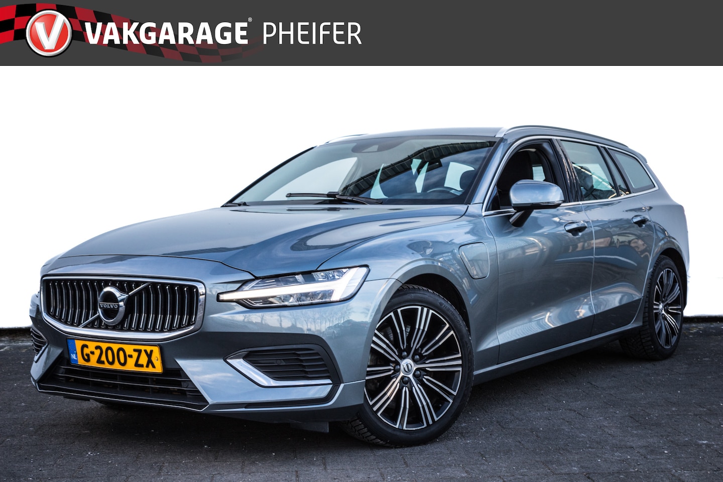 Volvo V60 - 2.0 T6 340pk Twin Engine AWD Inscription Trekhaak/ Leer/ Comfortstoelen/ Stoelverwarming/ - AutoWereld.nl