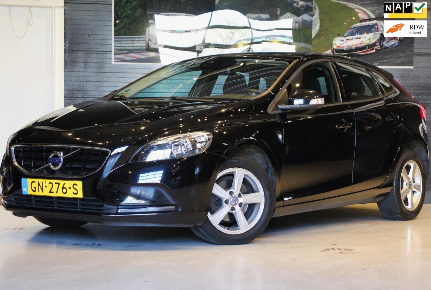 Volvo V40 - 2.0 D2 Business - DIS.RIEM + W.P V.V. - NAVI - CRUISE - CLIMA - STOEL VERW - PDC - NAP/ORG - AutoWereld.nl