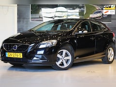 Volvo V40 - 2.0 D2 Business - DIS.RIEM + W.P V.V. - NAVI - CRUISE - CLIMA - STOEL VERW - PDC - NAP/ORG