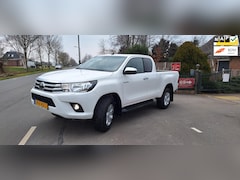 Toyota HiLux - 2.4 D-4D Xtra Cab Professional