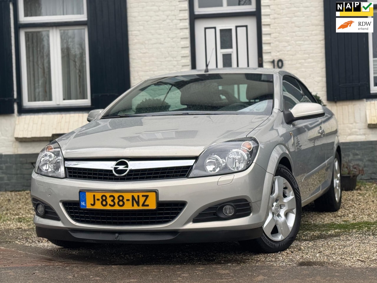 Opel Astra TwinTop - 1.8 Enjoy|Cabrio|Clima|Cruise|128DKM!|Nette auto! - AutoWereld.nl