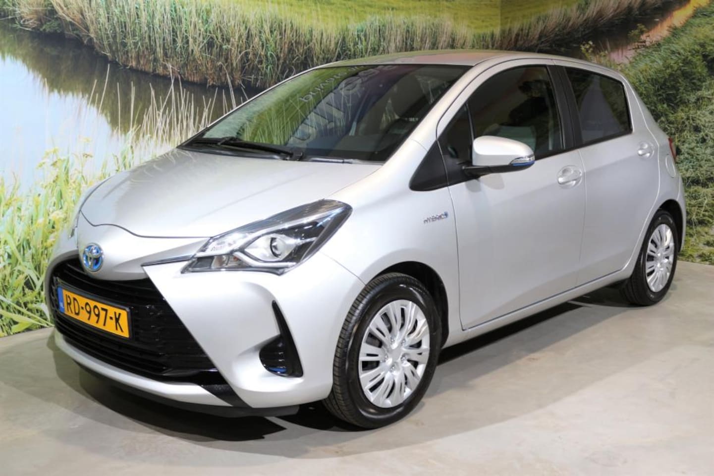 Toyota Yaris - 1.5 Hybrid Aspiration | Camera | Climate - AutoWereld.nl