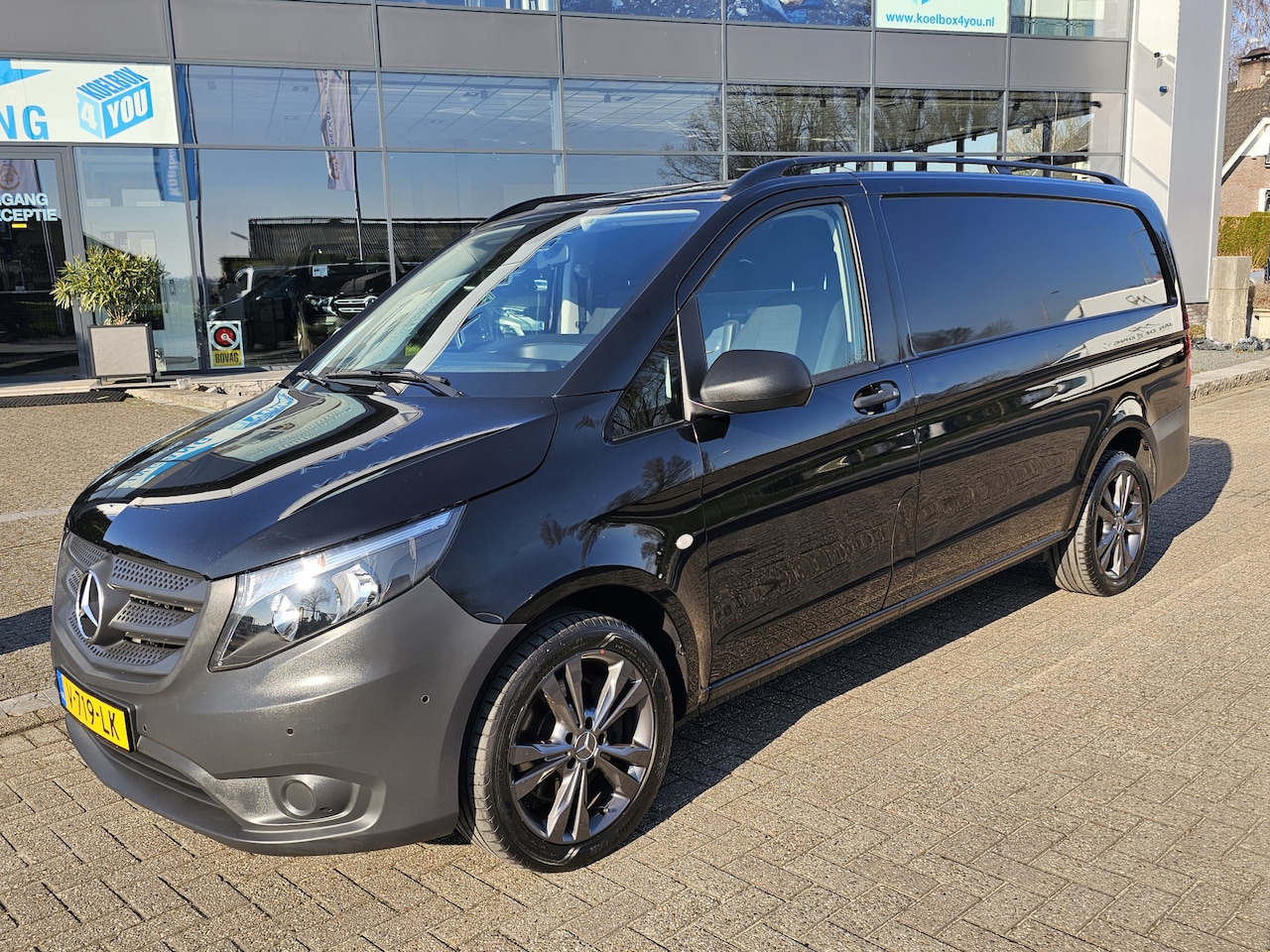 Mercedes-Benz Vito - 119 CDI Lang Automaat * Camera * Trekhaak * Navi * - AutoWereld.nl