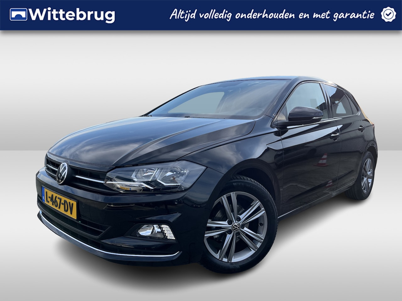 Volkswagen Polo - 1.0 TSI Highline Executive DSG Automaat Navigatie / Parkeersensoren / Clima / Bluetooth / - AutoWereld.nl