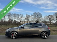 Alfa Romeo Giulietta - QV 1750tbi 240pk, 73dkm, topstaat