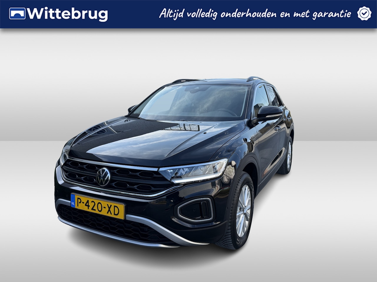 Volkswagen T-Roc - 1.0 TSI Life / APP.Connect / 16"LMV - AutoWereld.nl