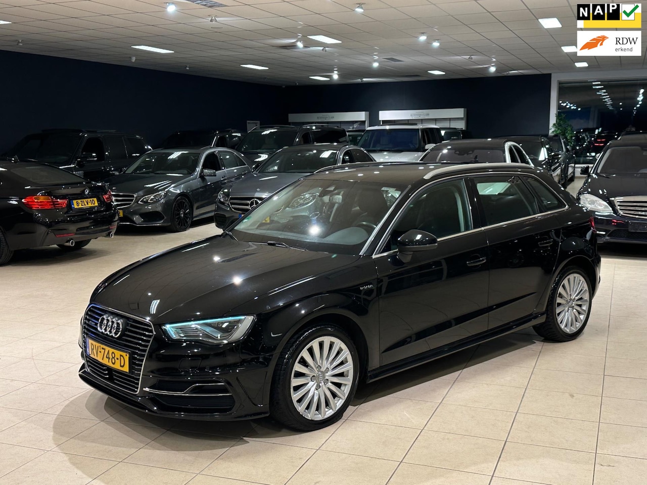 Audi A3 Sportback - 1.4 e-tron Pro L+ BTW ACC Leder Camera Keyless - AutoWereld.nl