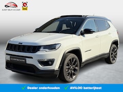 Jeep Compass - 4xe 240 Plug-in Hybrid Electric S Panorama dak / 4x4 (vierwielaandrijving) / Apple CarPlay