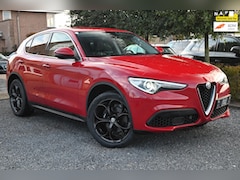 Alfa Romeo Stelvio - 2.0 T AWD 280 PK Aut. Camera Trekhaak Leder 20''