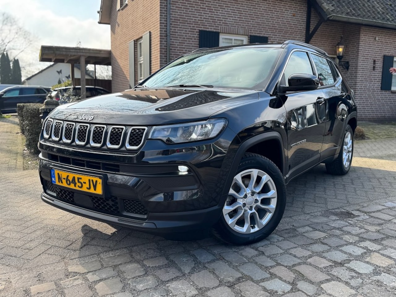 Jeep Compass - 1.3T Longitude autom ecc,1/2leer,navi,,cruise,led,lmv - AutoWereld.nl