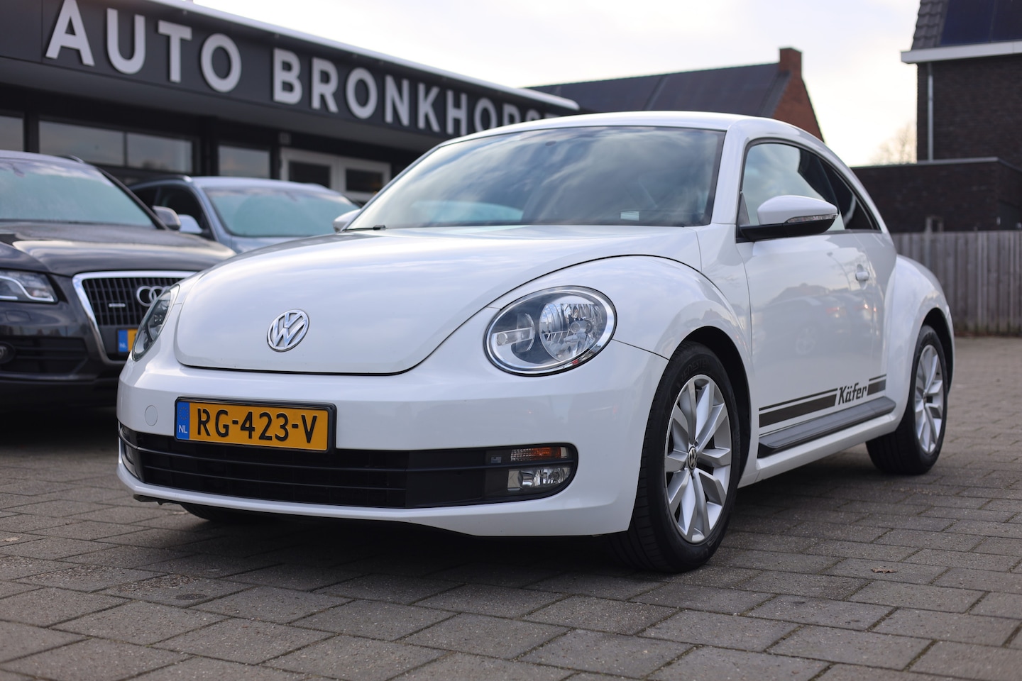 Volkswagen Beetle - 1.2 TSI AIRCO | CRUISE | APK | 17 INCH | PDC - AutoWereld.nl