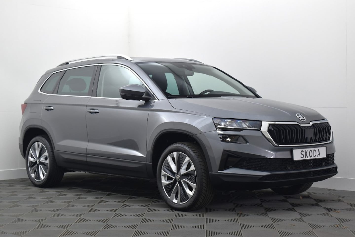 Skoda Karoq - 1.5 TSI 150PK Ambition Automaat - AutoWereld.nl