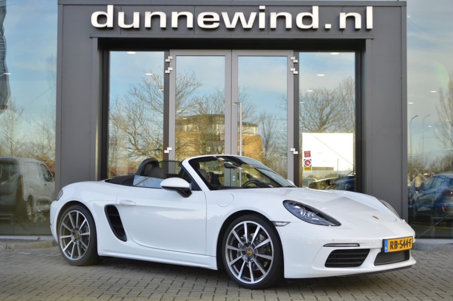 Porsche 718 Boxster - 2.0 *Origineel NL*Sportuitlaat*Bose*Memory*PASM - AutoWereld.nl