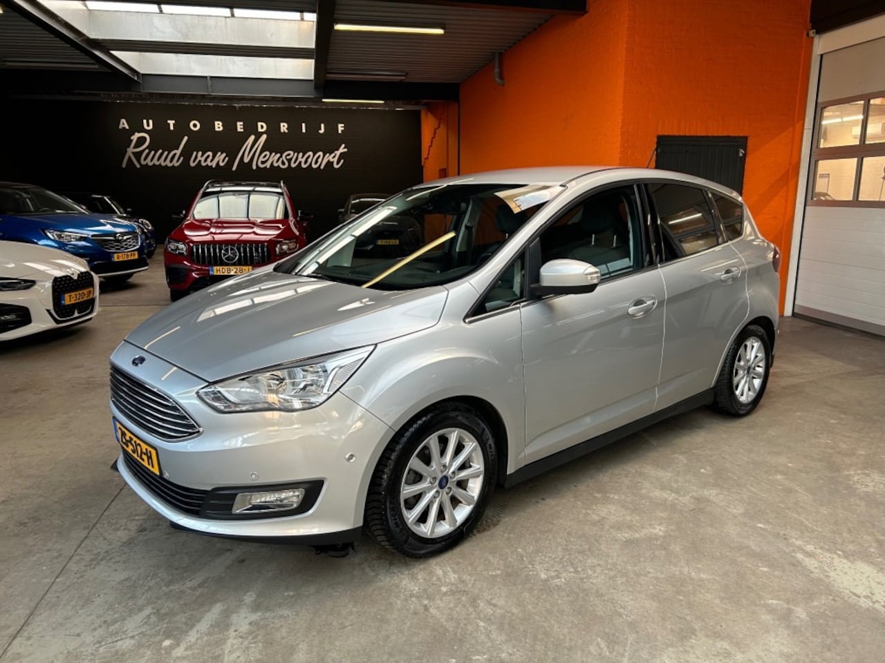 Ford C-Max - 1.0 TITANIUM / Navi / Trekhaak / Dealeronderhouden / 4 Seizoenen - AutoWereld.nl