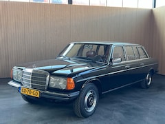 Mercedes-Benz Pullman - 240DL W123 (long 8p) 15''inch velgen