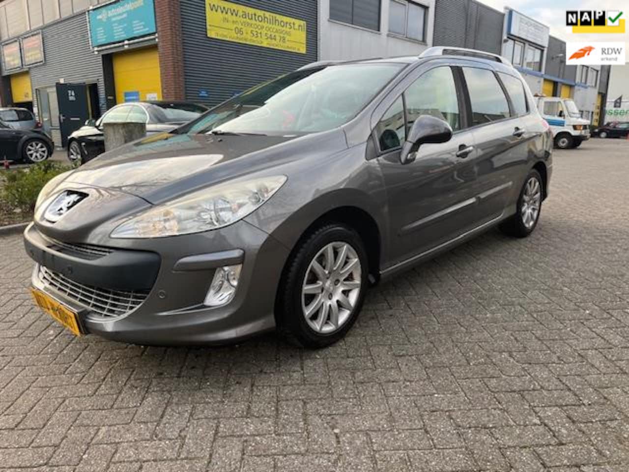 Peugeot 308 SW - 1.6 VTi XS ( handel export ,glazen dak, enz,) meeneemprijs - AutoWereld.nl