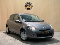 Renault Clio - 1.2 Collection AIRCO / 3 - DEURS / CRUISE / NAP / APK /