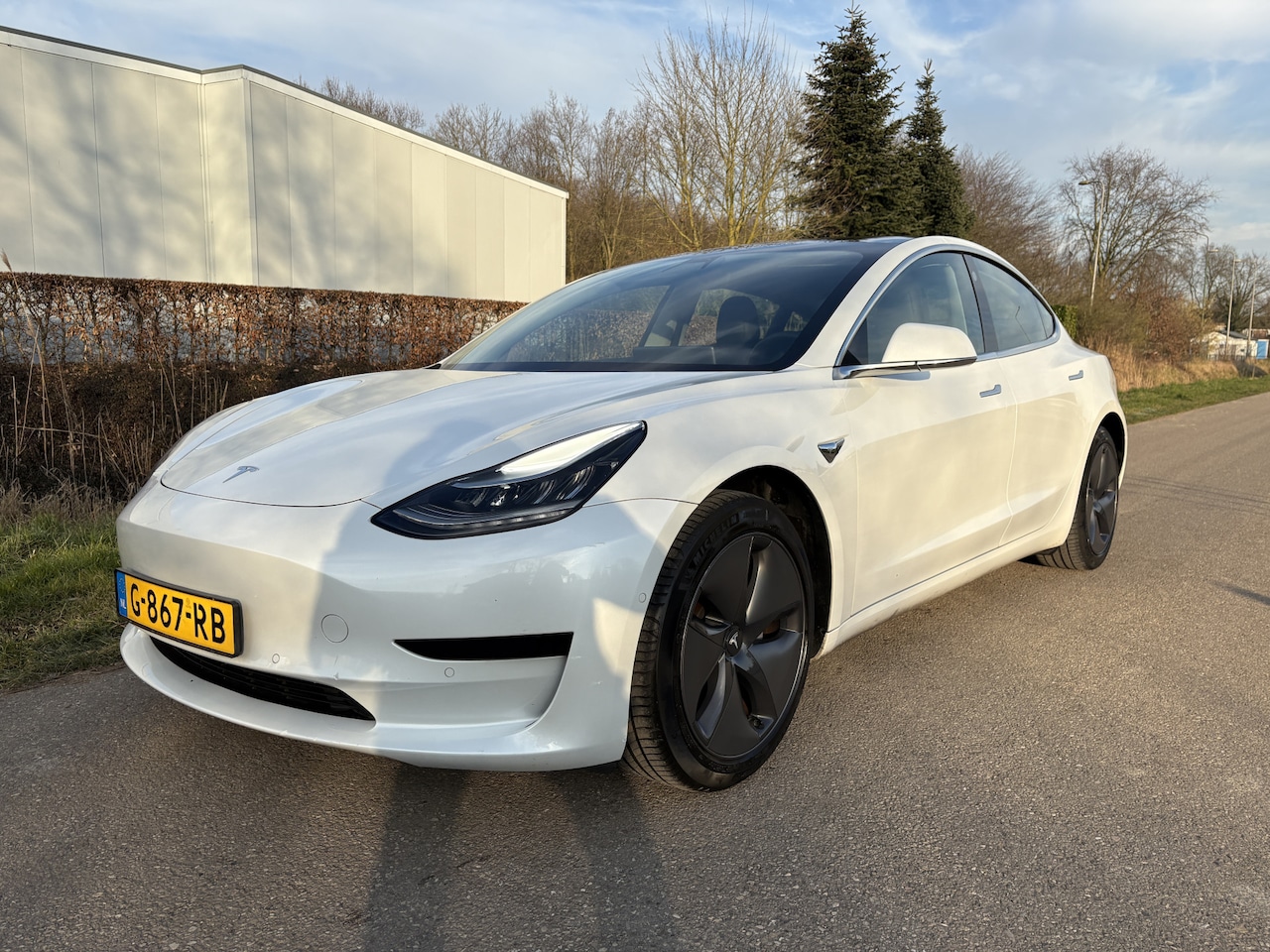 Tesla Model 3 - Standard RWD Plus 60 kWh / LEER / PANORAMADAK / AUTOPILOT / 88DKM! NAP! / INCL BTW - AutoWereld.nl