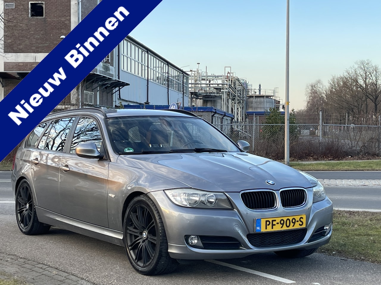 BMW 3-serie Touring - 318d Corporate Lease Luxury Line | Groot Navi | 18 INCH | Lederen Bekleding | Parkeersenso - AutoWereld.nl